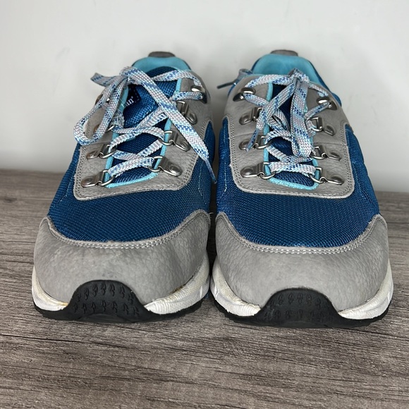 LL Bean Mountain Classic Ventilated Hiking Shoes Like New size 10 medium - Picture 3 of 8